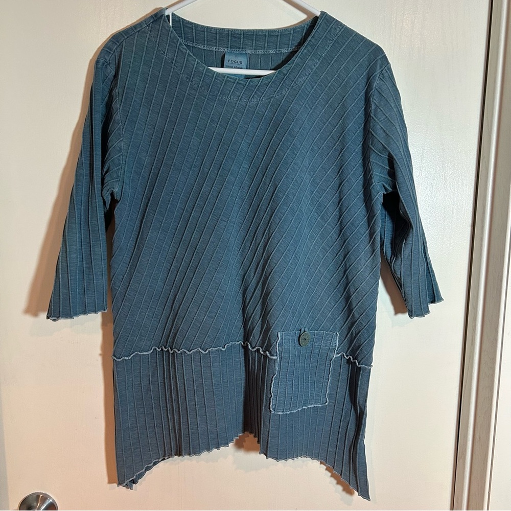 Focus casual‎ lifestyle blue 3/4 sleeve top small